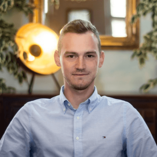 Nik Bracic - Awarded Senior Product Designer at nChain